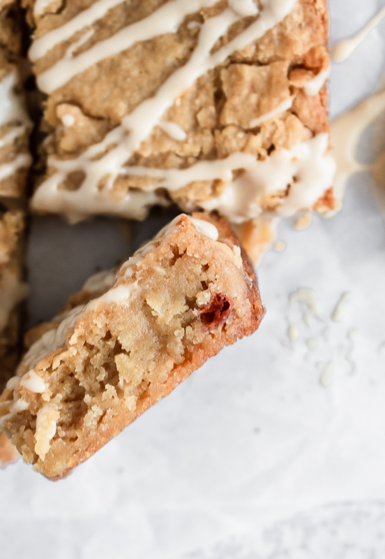 Close up of a maple peach blondie