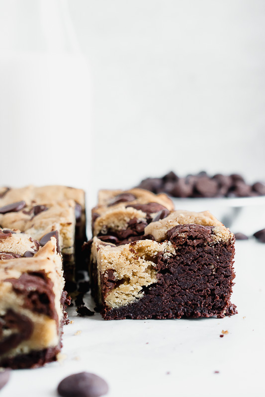 Side view of a sliced chocolate chip brookie